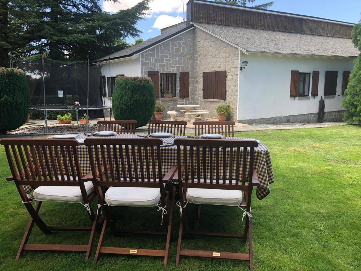 Villa Aurelia - Casa De Campo Con Jardin Y Piscina Entre Madrid Y Segovia Ортигоса-дель-Монте Экстерьер фото
