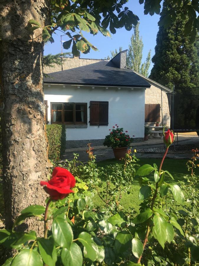 Villa Aurelia - Casa De Campo Con Jardin Y Piscina Entre Madrid Y Segovia Ортигоса-дель-Монте Экстерьер фото